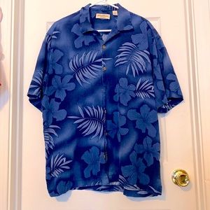 Host Pick 💙 Caribbean Silk Blend Hawaiian Shirt